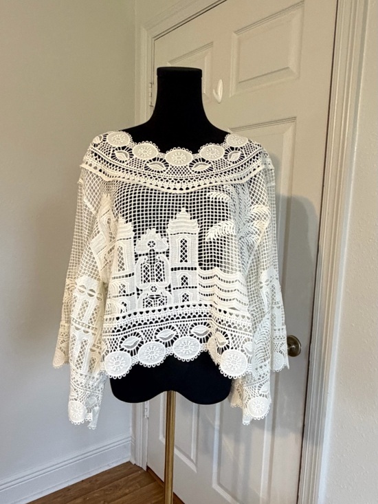 Tops - Farm Rio Lace Crochet Poncho Top White Boho Coastal Cover Up NWT Size L